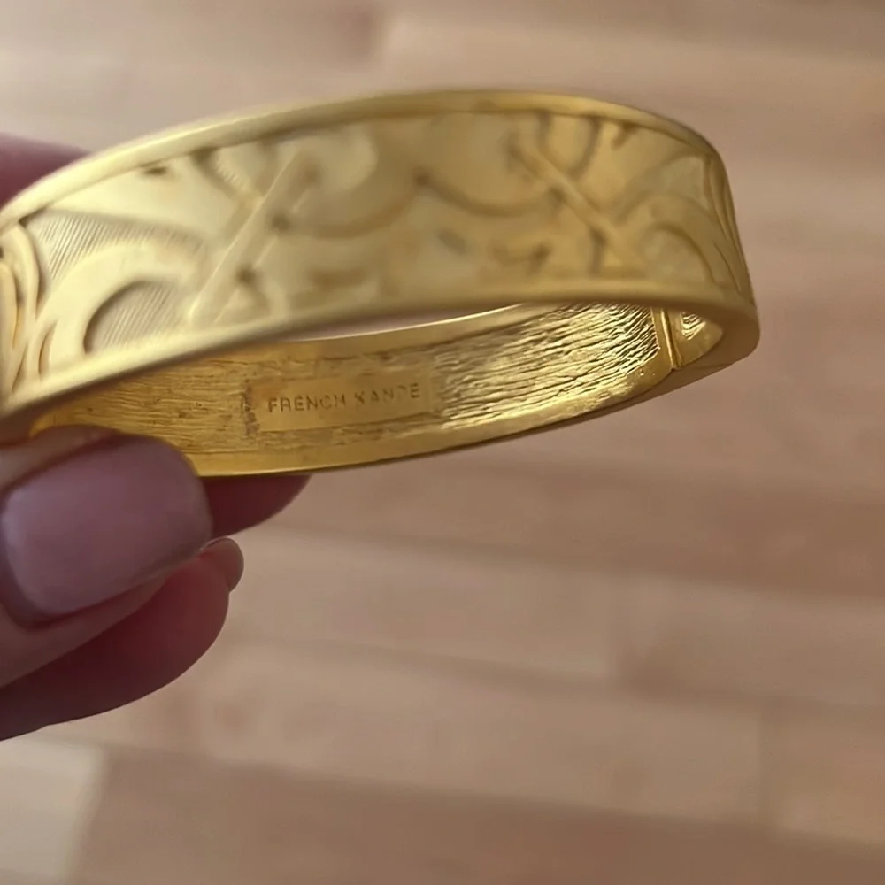 Bracelet Gold Fleur de lis French Kande custom piece bracelet - Picture 2 of 5